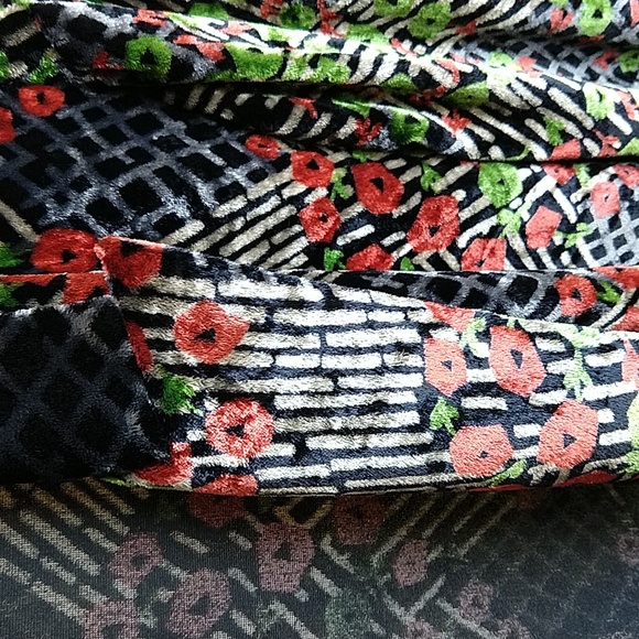 Anthropologie Cropped Velvet Blazer - Picture 13 of 14